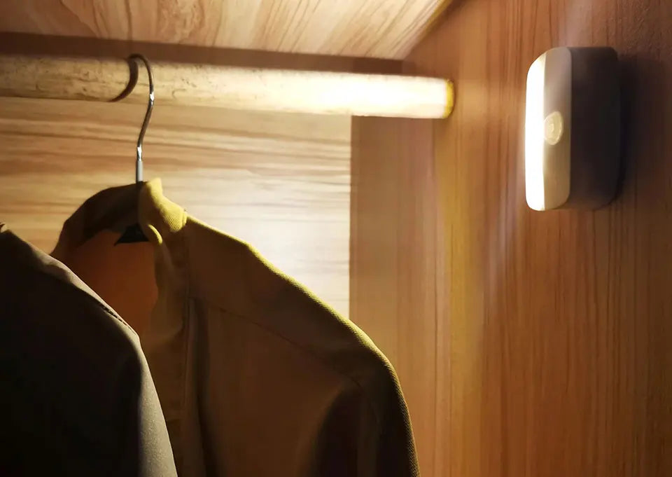 LED Motion Sensor Night Light – Smart Auto ON/OFF Cabinet Lamp
