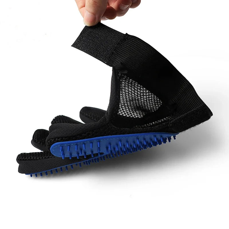 Silicone Pet Grooming Glove – Bathing Brush & Hair Removal Tool